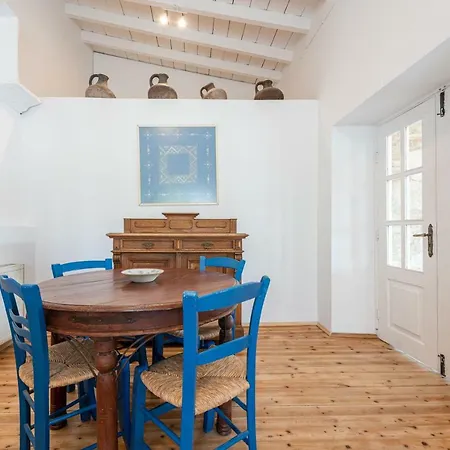 Mespilo House, Panoramic With Breakfast Country house Tochni